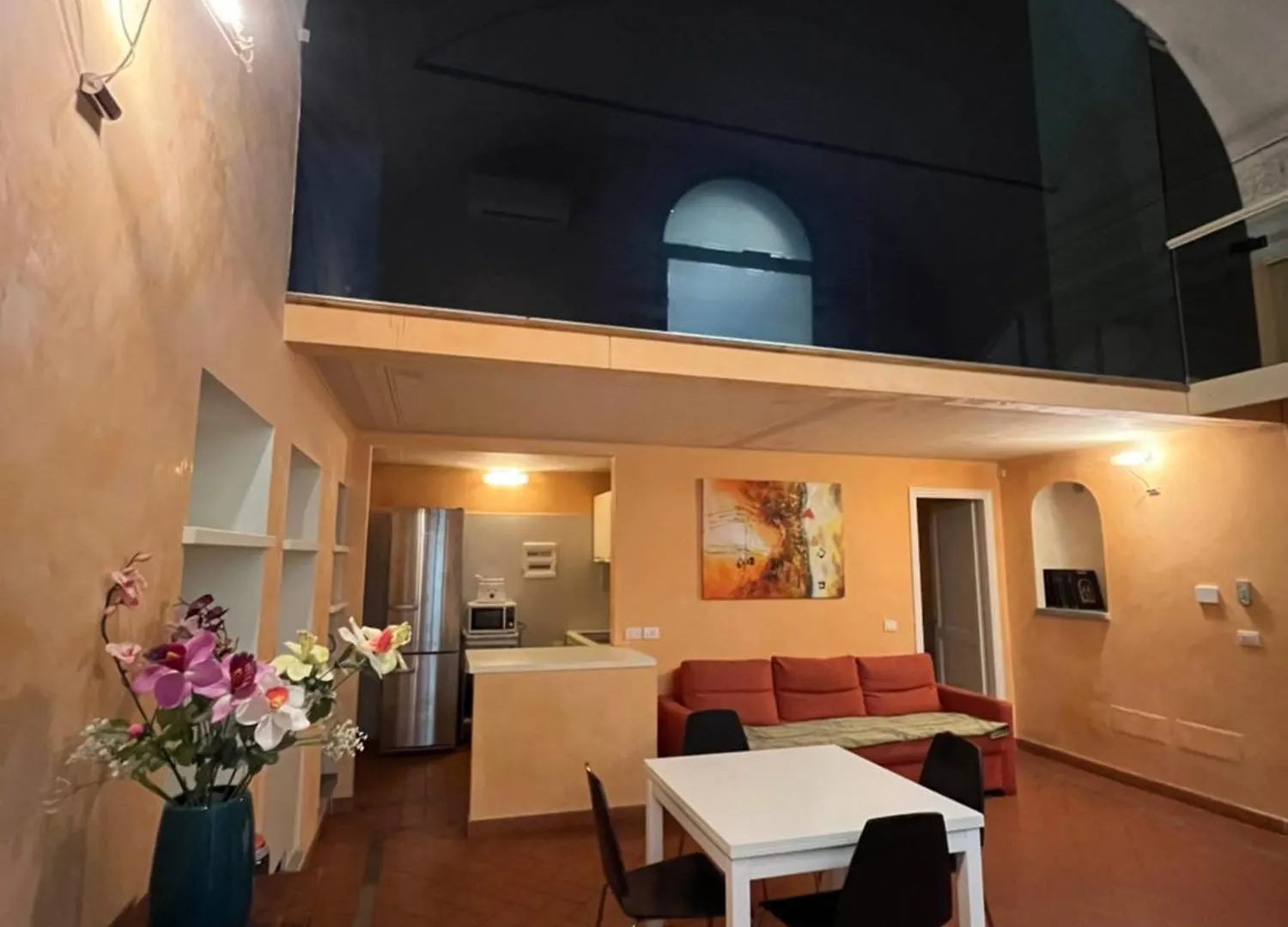 Appartamento In Centro Storico-Borgo Albizi 27 contacts
